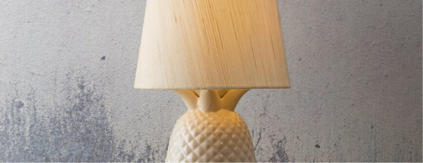 Comment bien choisir sa lampe de chevet ? - Kipli