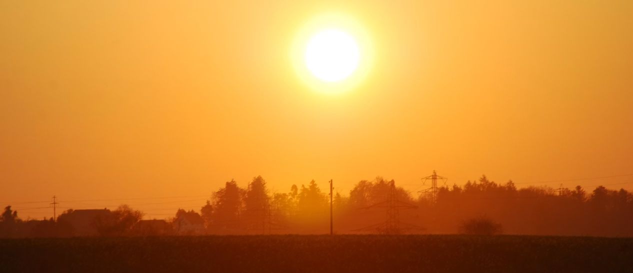 Canicule 2026 : 6 astuces pour réussir à bien dormir quand il fait chaud - Kipli
