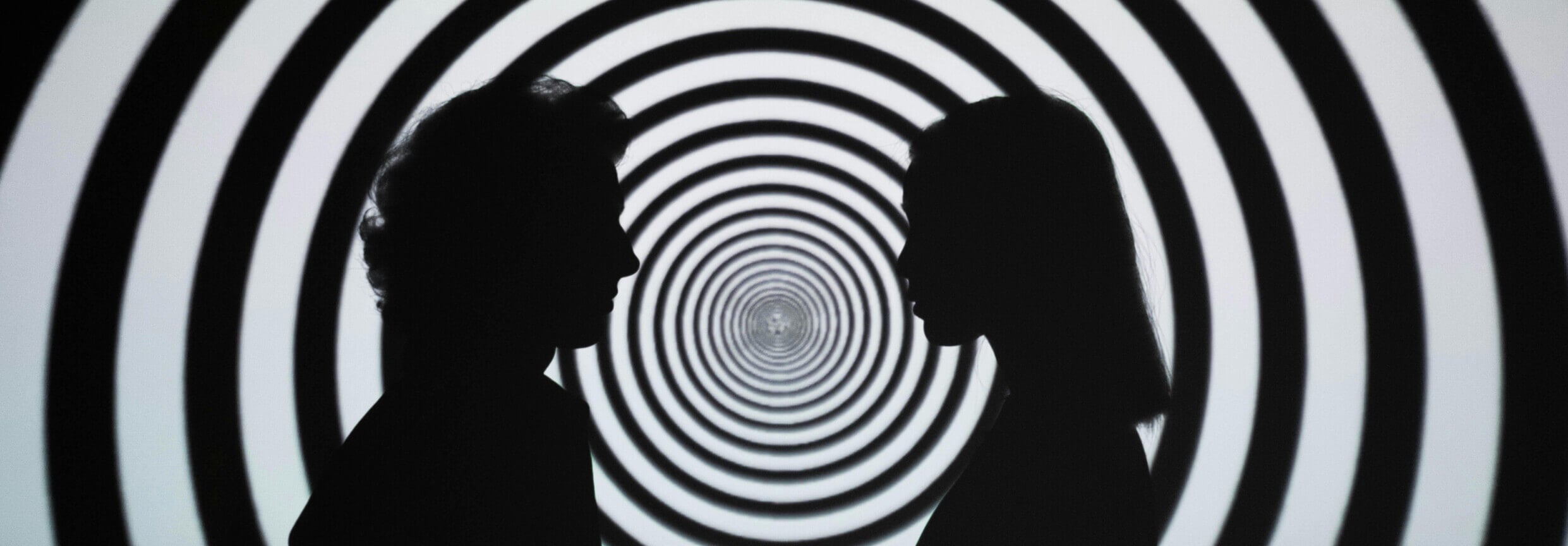 Hypnose et troubles du sommeil : Une solution naturelle ? - Kipli