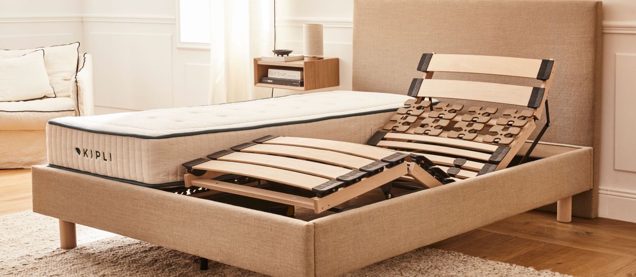 Rete elettrica: quali posizioni assumere per dormire meglio e recuperare le energie?