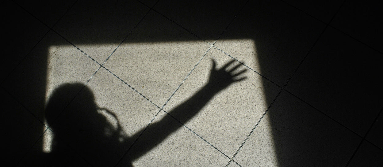 Perché la luce influisce sul nostro sonno e come regolarla