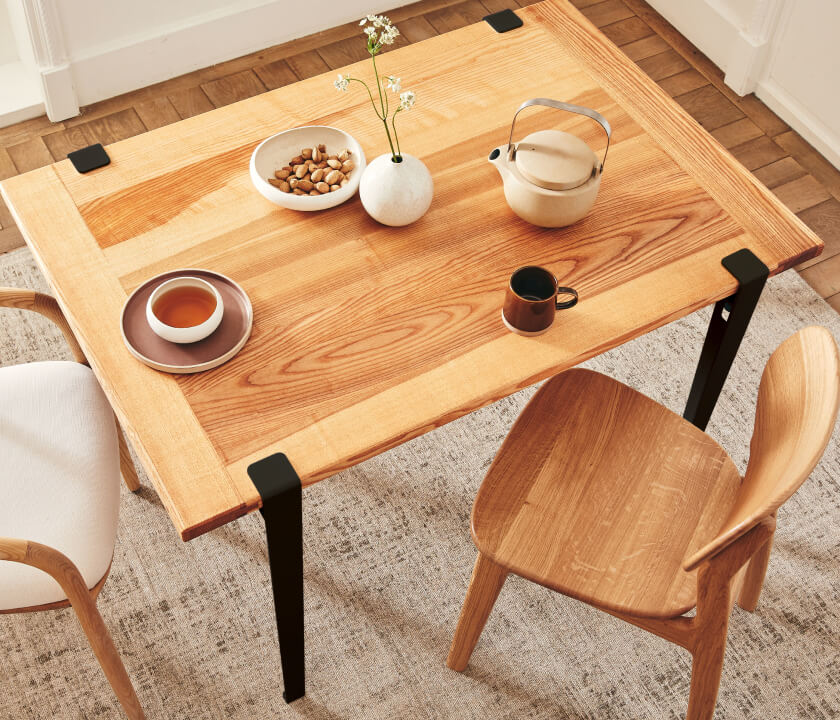Tavolo da pranzo in legno massello ÉOS - Kipli x TIPTOE