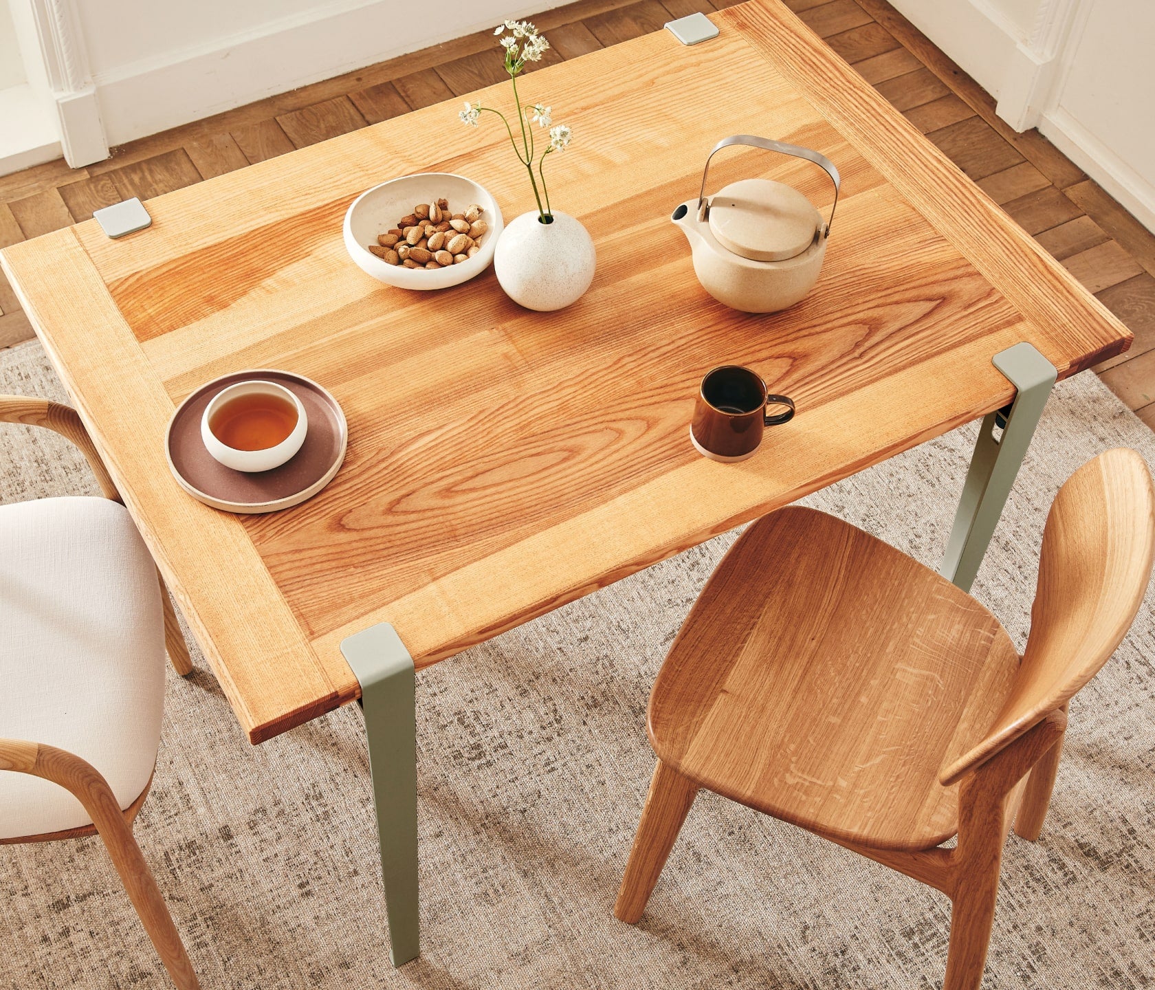 Tavolo da pranzo in legno massello ÉOS - Kipli x TIPTOE