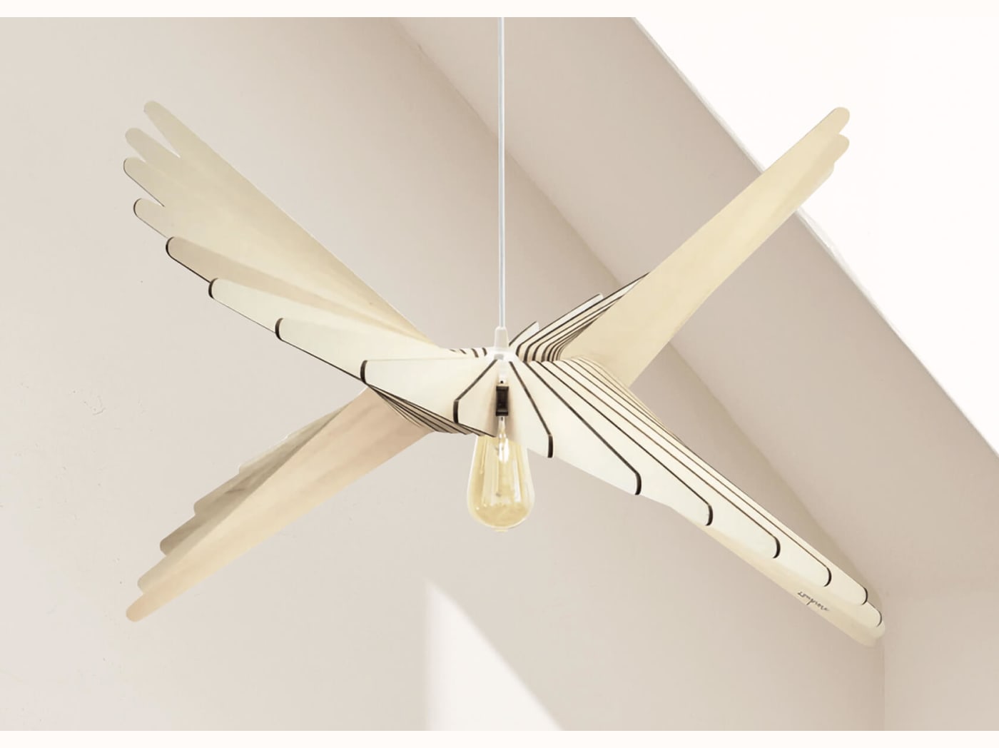 Lampada a sospensione in legno ALBATROS - Atelier Loupiote x Kipli