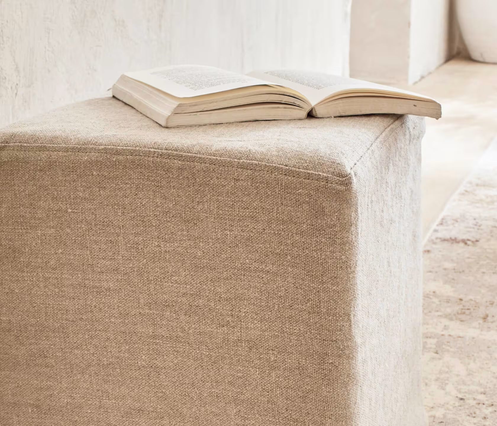 Piccolo pouf in lino PALM