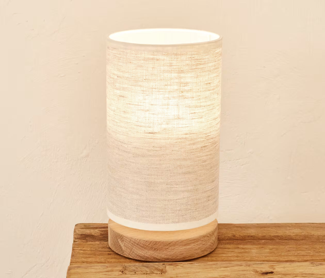 Lampada da tavolo in lino ISEE