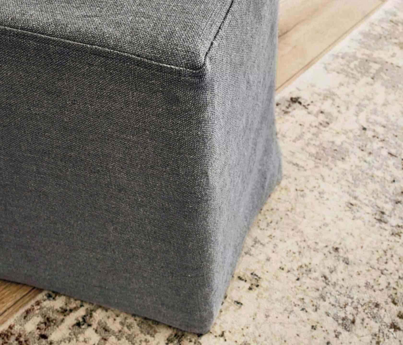 Piccolo pouf in lino PALM