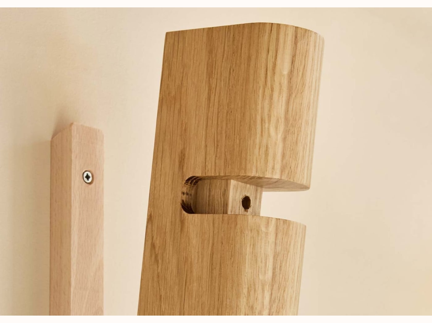 Scaffale da parete in legno massello BAOBAB