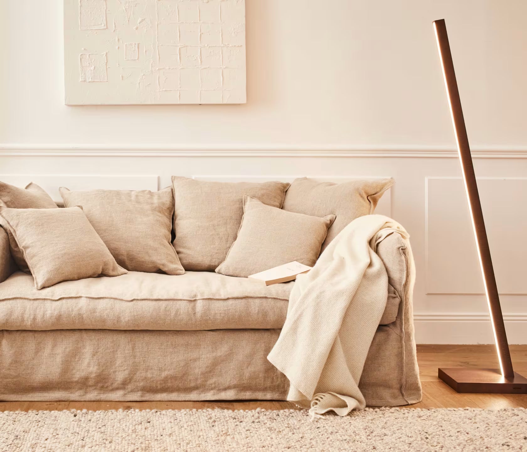 Lampada da terra a LED in legno NYNE