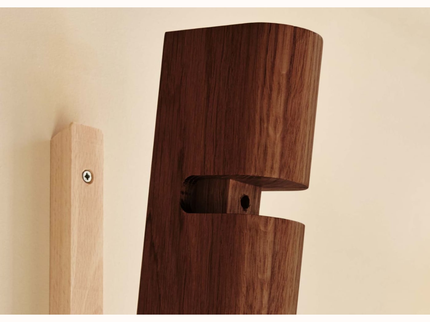 Scaffale da parete in legno massello BAOBAB