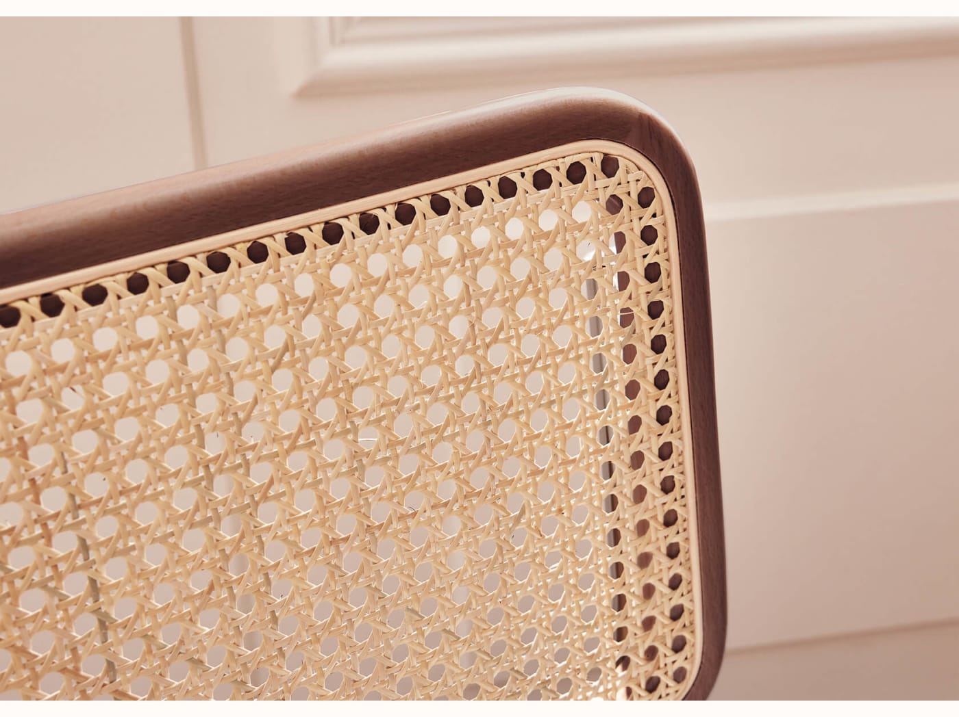 Sedia in rattan con gambe in metallo CHAMP DE BLÉ