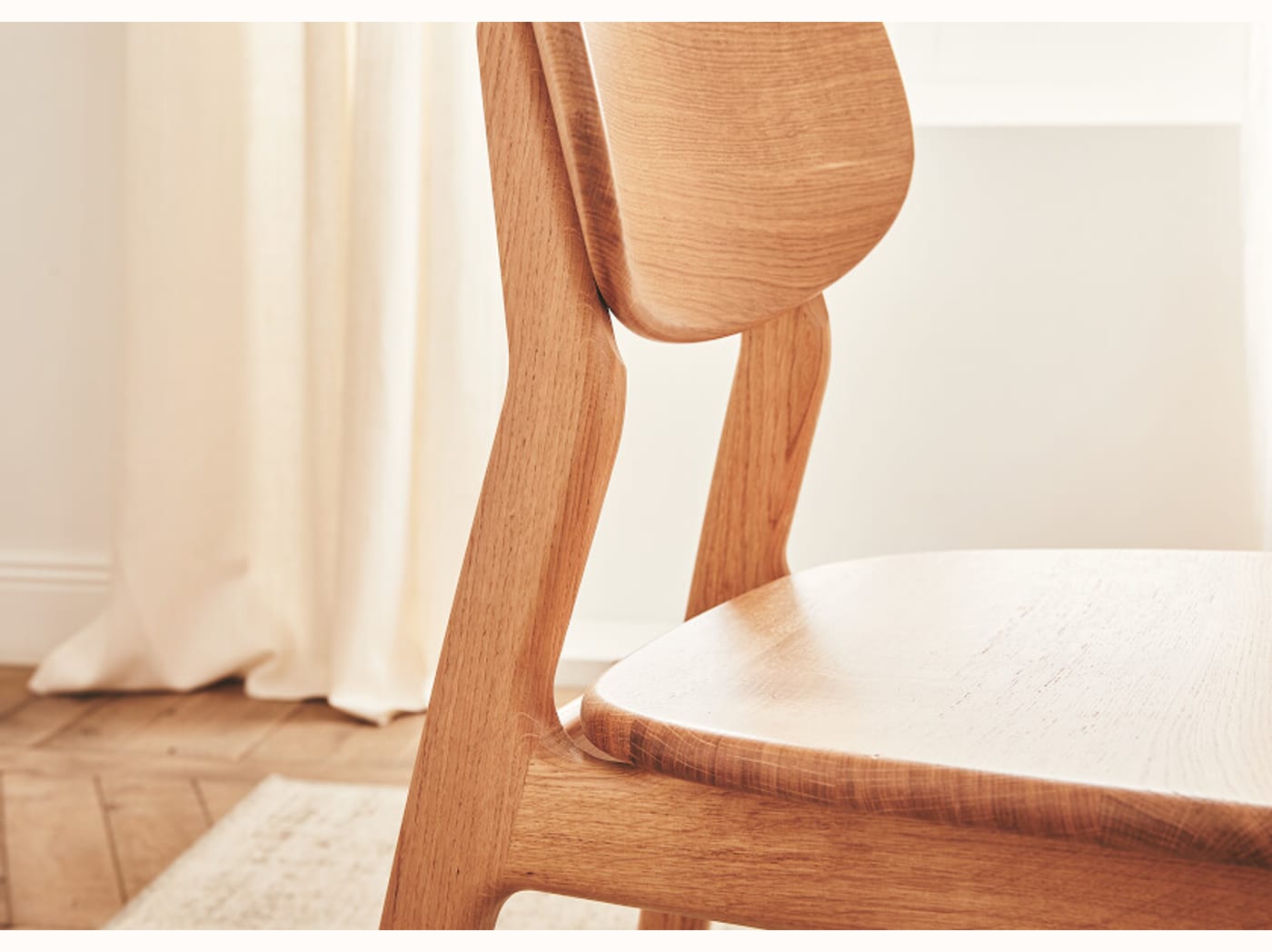 Sedia in legno massello TARA