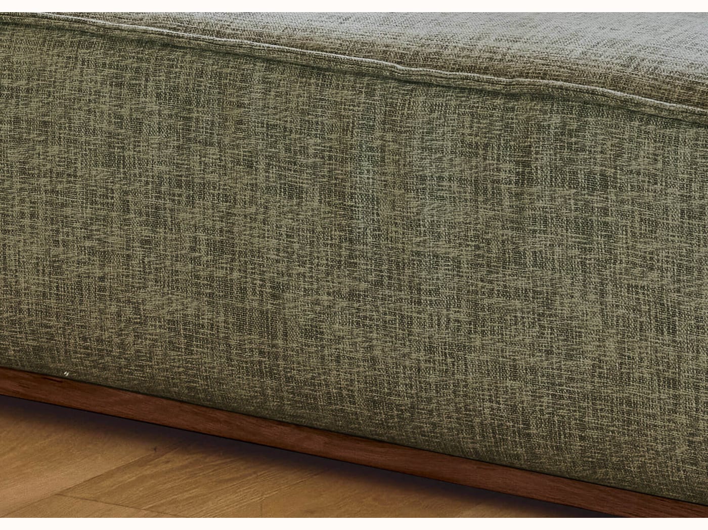 Pouf con base in legno FOLIA