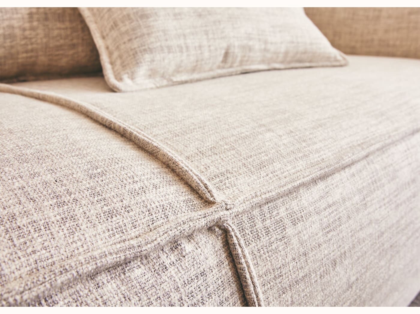Divano letto con base in legno FOLIA