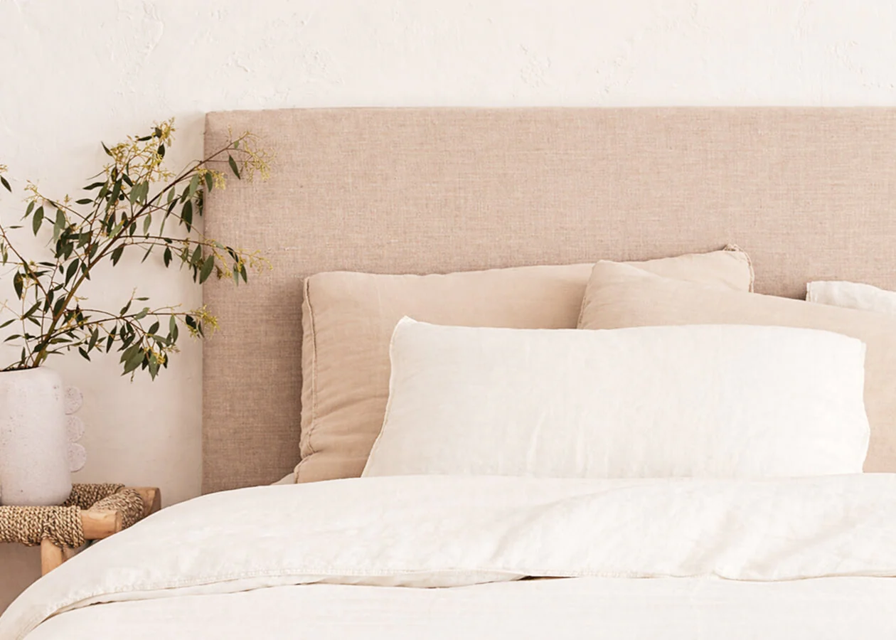 Letto in legno massiccio AVA
