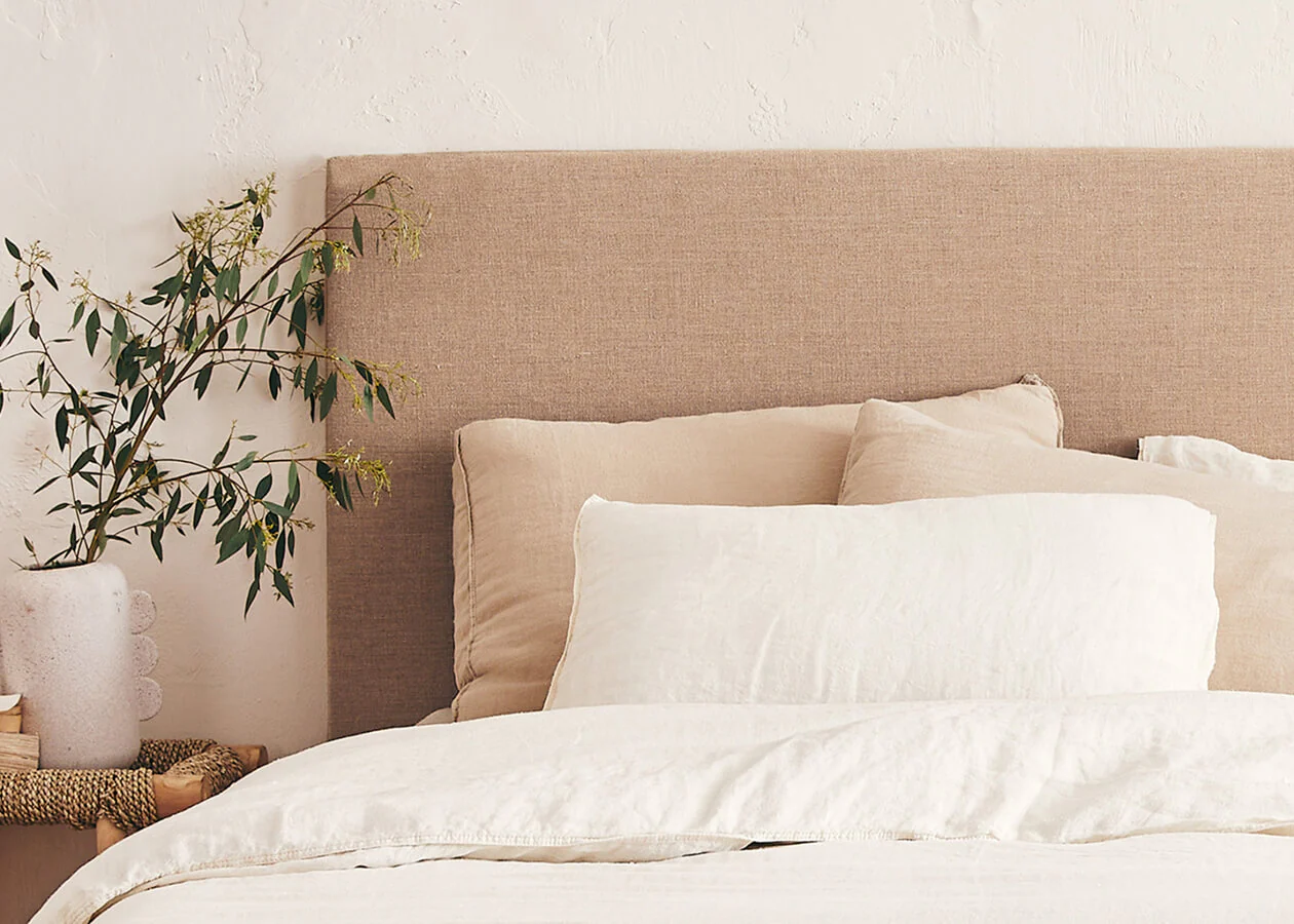 Letto in legno massiccio AVA