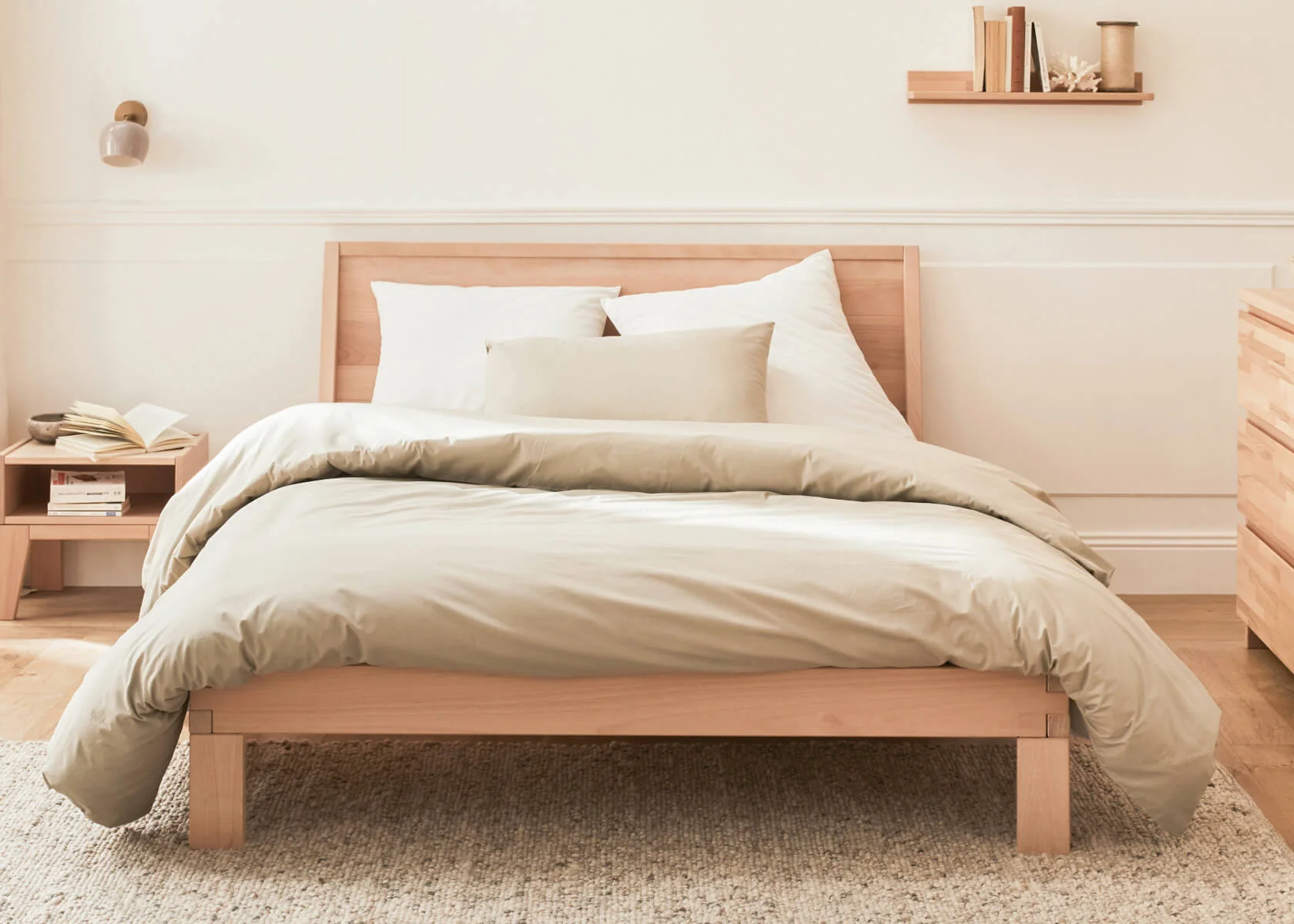 Letto in legno massiccio NOVA