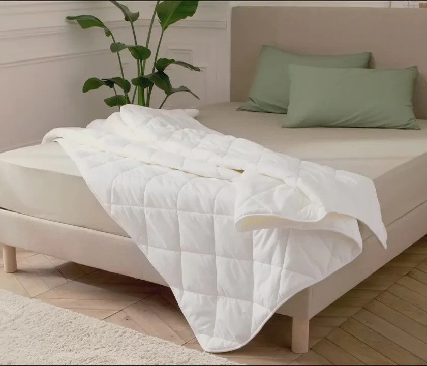 Carica video: Piumone mezza stagione