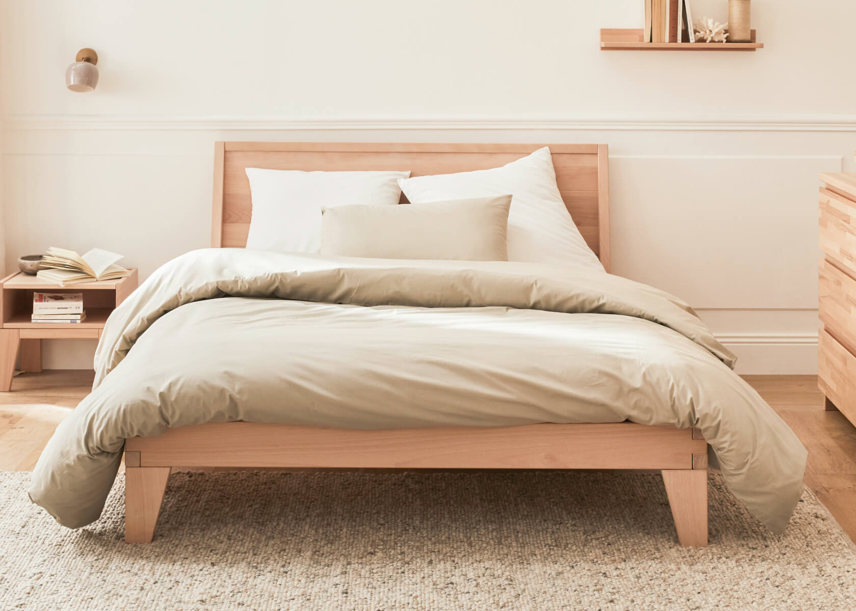 Letto in legno massiccio NOVA