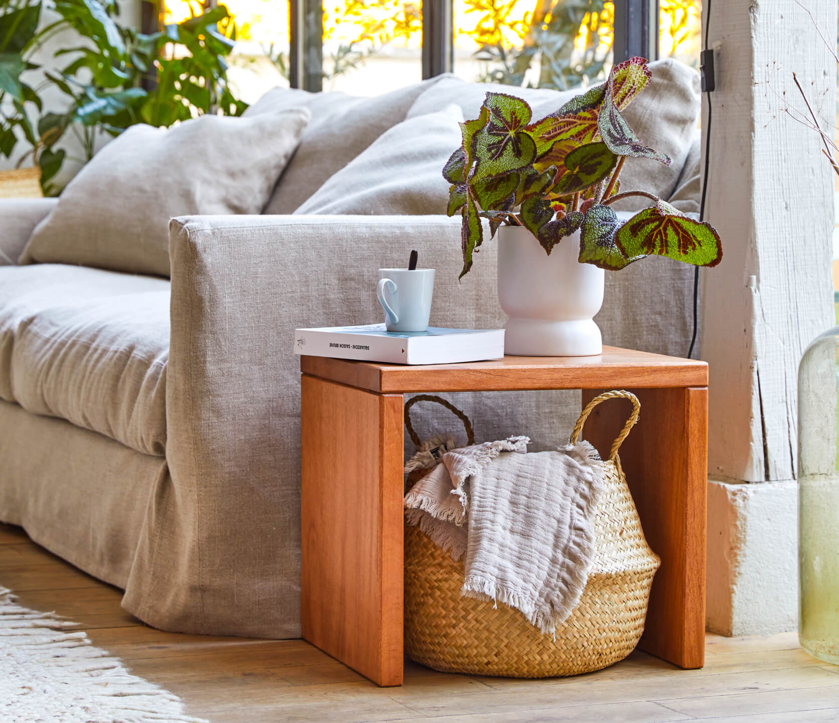 Comodino in legno massiccio LUCA